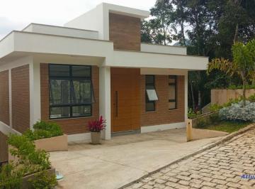 Foto 01 · Casa Triplex de 3 Suítes em Condomínio no Bairro Albuquerque Teresópolis-RJ: Conforto, Segurança e N