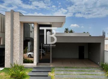 Casa de 4 quartos, Vicente Pires · Vicente Pires - R 10 A - Cond Americano - 400m - 4 suítes - Área Gourmet - Piscina