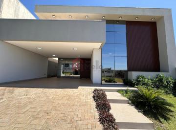 Foto 01 · Casa de alto padrão à venda em condomínio de luxo em Umuarama-PR, 3 quartos, 3 suítes e 154m² de áre