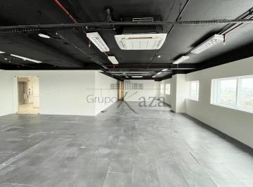 Comercial · 205m² · 1 Quarto · 1 Vaga · Oportunidade - Sala Comercial - Jardim das Colinas - Edifício Helbor Corporate Tower - 205m².