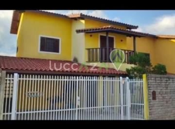 Foto 01 · Imperdível oportunidade: Casa à venda em Jacareí-SP, bairro Cidade Jardim, 3 quartos, 2 suítes, 2 sa