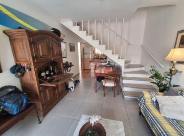 Casa · 130m² · 3 Quartos · 2 Vagas · Linda casa totalmente reformada no Campo Belo com 130 m2