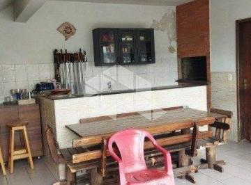 Casa · 270m² · 7 Quartos · Casa à venda no Parque Santa Fé com 7 quartos 271 m²