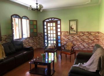 Casa · 258m² · 4 Quartos · 6 Vagas · Oportunidade no Parque Leblon!!! Casa em lote 520 m².