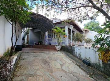 Casa · 228m² · 3 Quartos · 4 Vagas · Seu novo lar é uma aconchegante casa projeto arrojado e arejada no Bairro São João Batista!!!