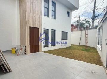 Casa · 136m² · 3 Quartos · 2 Vagas · Linda casa geminada no Bairro Planalto!!
