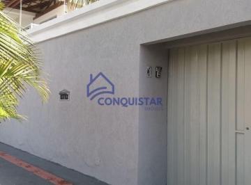Casa · 200m² · 3 Quartos · 3 Vagas · Maravilhosa casa em lote de 360m² com área de lazer e piscina no Bairro Santa Mônica!!