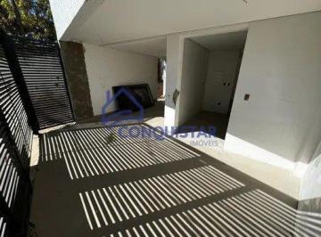 Casa · 131m² · 3 Quartos · 2 Vagas · Casa Geminada triplex com Terraço a venda no Bairro Planalto, com excelente acabemanto,