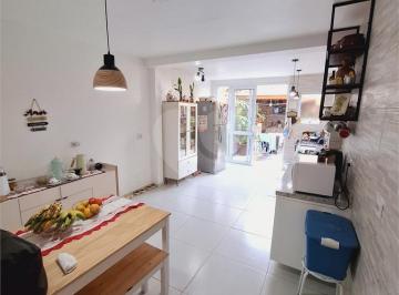 Casa · 84m² · 2 Quartos · Sobrado com 2 quartos à venda em Interlagos - SP