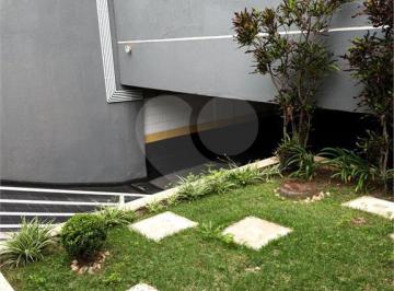 Casa · 70m² · 2 Quartos · 2 Vagas · Condomínio com 2 quartos à venda em Vila Marari - SP