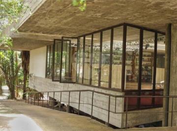Casa · 1890m² · 5 Quartos · Casa térrea com 5 quartos à venda em Jardim santa helena - SP