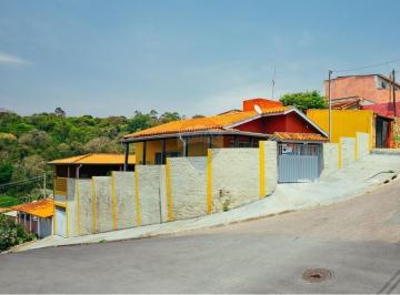 Casa · 214m² · 2 Quartos · 4 Vagas · CASA COM VISTA LIVRE E SALA COMERCIAL - CAMPO LIMPO PAULISTA BAIRRO JARDIM VITÓRIA