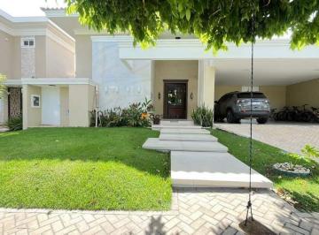 Casa · 292m² · 3 Quartos · 2 Vagas · Casa Residencial à Venda em Sorriso (Condomínio Porto Seguro) – 3 Suítes, 292 m², Mobiliada