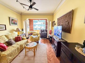 Sala · Oportunidade Única: 3 Quartos com Suíte na Quadra da praia de Copacabana
