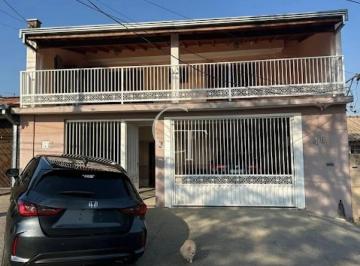 Casa ampla à Venda com Espaço Gourmet e 3 Dormitórios no N. S. do Monte Serrat – Salto SP · Casa à venda - em Buru