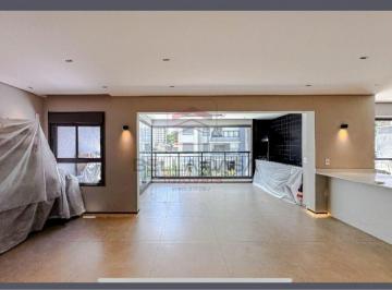 Apartamento · 164m² · 3 Quartos · 2 Vagas · Apartamento garden de alto padrão com 164m², totalmente reformado na Mooca