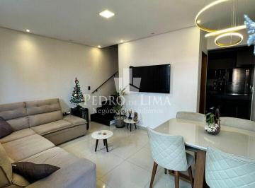 Casa · 74m² · 2 Quartos · 2 Vagas · Sobrado em condomínio, com 2 quartos, 2 vagas, 74 m², na região Vila Matilde.