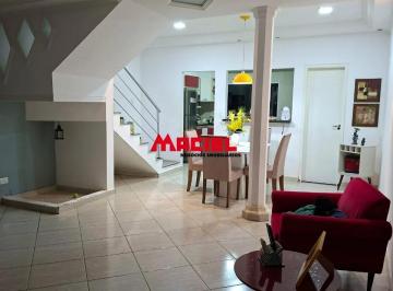 Casa · 140m² · 3 Quartos · 2 Vagas · Sobrado Impecável em Condomínio Fechado ? Ao Lado do Shibata Jacareí