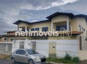 8cc22c07-8e49-406a-8156-e92369cbe84e.webp · Condomínio Ville de Montagne, casa antiga com muito potencial
