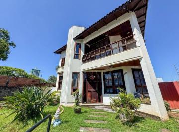 2de9806cb95d6c95948d8175957043eb59b39856 · Sobrado com 4 dormitórios à venda, 442 m² por R$ 2.570.000,00 - Centro - Foz do Iguaçu/PR