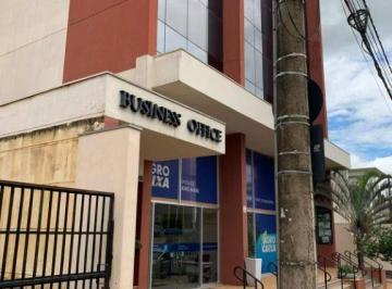 8d8d4848305e6b5af32e6e6e461a35ec4b053be5 · Sala Comercial na Av. Getúlio Vargas – 43 m² no Edifício Business Office, Pronta para Uso
