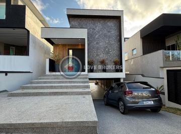 Casa · 250m² · 3 Quartos · 6 Vagas · Condomínio Aruã Brisas - Casa a venda no Condomínio Aruã Brisas