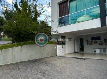 Casa · 210m² · 3 Quartos · 4 Vagas · Condomínio Aruã - Casa a Venda no Condomínio Aruã