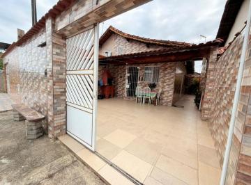 57433.jpg · Casa com 2 dormitórios próximo à praia no bairro Jardim Praia Grande