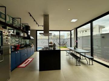 Casa de 4 quartos, São José dos Campos · Casa Sobrado Condomínio Terras Alpha Urbanova, 4 Dormitórios, Área Gourmet, Piscina, Lazer Completo.