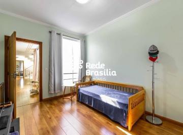 Casa · 256m² · 4 Quartos · 2 Vagas · SHIGS 704 - Casa com 4 quartos - 2 suítes - 2 vagas - aceita financiamento - estuda permutar - Asa S