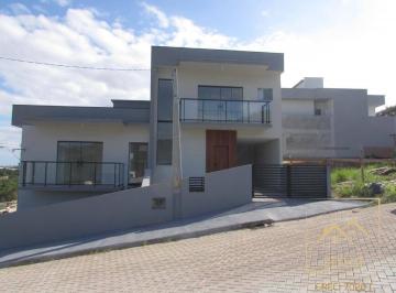 Casa · 109m² · 3 Quartos · 1 Vaga · Excelente Sobrado localizado no Loteamento Lisboa 3 Forquilhas  São José SC