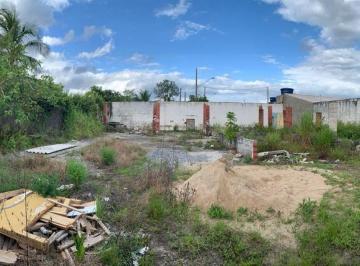Terreno , Peruíbe · Terreno com liberação ambiental e murado em Peruíbe.