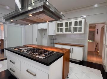 Casa de 4 quartos, Bragança Paulista · Casa de alto padrão no cartão postal da cidade
