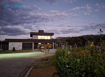 52f2f01a069eff71dad651a76c896ed625963ec5 · Casa com 3 dormitórios à venda, 280 m² por R$ 1.860.000,00 - Joanopolis - Joanópolis/SP
