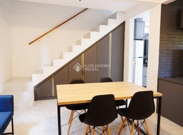 Casa · 101m² · 2 Quartos · 1 Vaga · Aluga-se casa mobiliada, próxima ao Brasil Atacadista, com 2 quartos, 2 banheiros