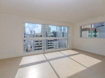 Apartamento · 112m² · 3 Quartos · 2 Vagas · Apartamento à venda no Centro em Balneário Camboriú.