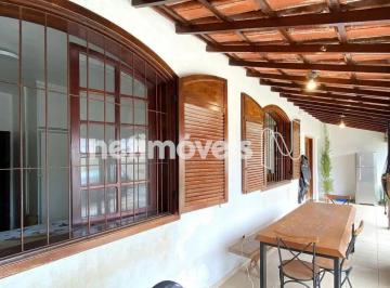 Casa · 360m² · 3 Quartos · 5 Vagas · Excelente casa térrea à venda no Ipiranga, em Belo Horizonte