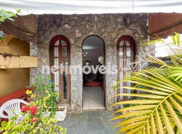 Casa · 217m² · 3 Quartos · 2 Vagas · Excelente casa com Habite-se