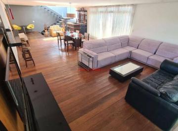 Casa · 400m² · 3 Quartos · 2 Vagas · Casa Espaçosa e Bem Localizada à Venda no Jardim Peri Peri