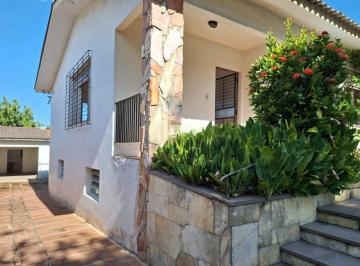 Casa · 115m² · 2 Quartos · 1 Vaga · Casa com 2 quartos e vaga de garagem 115m² à venda em Vila Ipiranga.