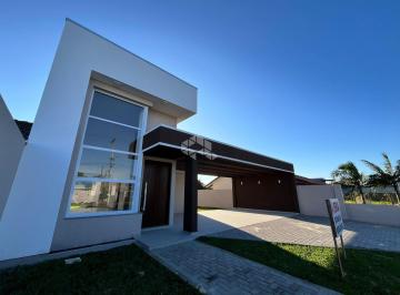 Casa · 153m² · 3 Quartos · 3 Vagas · Casa em Mariluz, Imbé com 3 dormitórios sendo 1 suíte, lareira, churrasqueira e pergolado