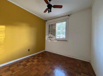 Apartamento · 73m² · 3 Quartos · Apartamento térreo de frente com três dormitórios, dois banheiros