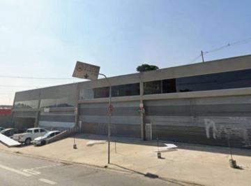 Comercial · 136m² · Loja na Avenida Carlos Lacerda, N. 1067 • 136 m²