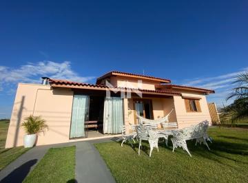 Casa · 171m² · 4 Quartos · 3 Vagas · Casa à venda, 4 quartos, 4 suítes, 3 vagas, Jurumirim - Paranapanema/SP