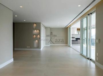 Apartamento · 217m² · 3 Quartos · 4 Vagas · Apartamento - Vila Olímpia - 3 Suítes - 217m².