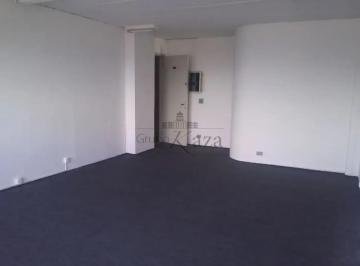Comercial · 72m² · Oportunidade - Sala Comercial - Edifício Market Center - Jardim São Dimas - 72m².