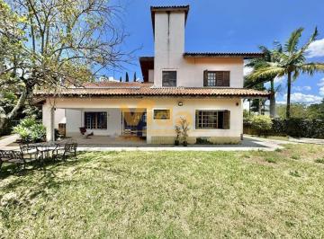 Casa · 1546m² · 3 Quartos · 8 Vagas · Casa á venda no Jardim Ana Estela, Carapicuíba, 03 quartos.
