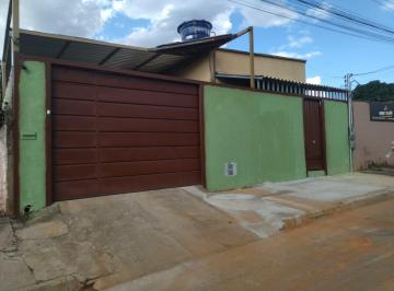 imagem-1 · Casa com Duas Residências Independentes à Venda no Jardim Itaipu – Goiânia/GO Casa de Rua com 3 Quar