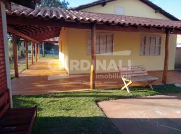 Casa · 980m² · 3 Quartos · 10 Vagas · Casa Padrão em Brotas