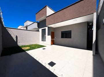 Casa · 66m² · 2 Quartos · 2 Vagas · Casa à Venda no Residencial Petrópolis, Goiânia – 2 Quartos Suíte